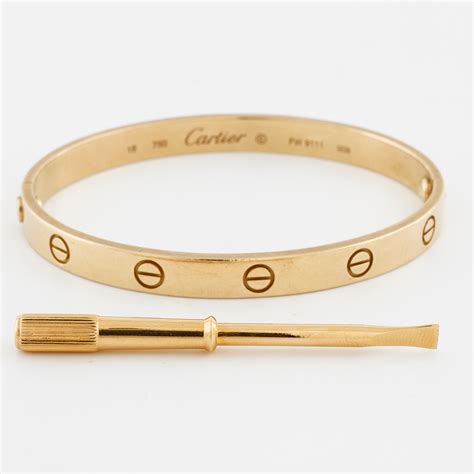 cartier love bracrlet